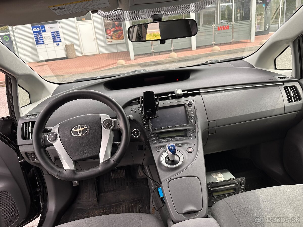2010 Toyota Prius Hybrid l - 3