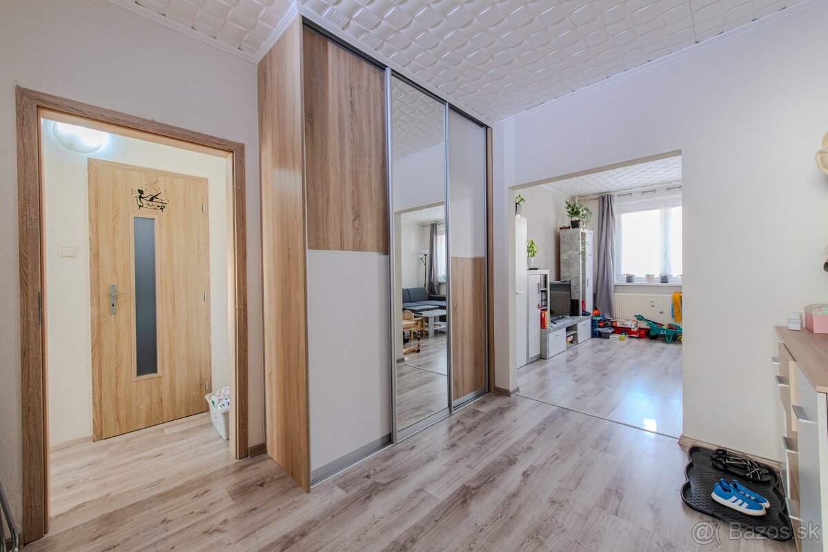 Prenajom - 2Izb.byt s loggiou, voľný ihneď - 3