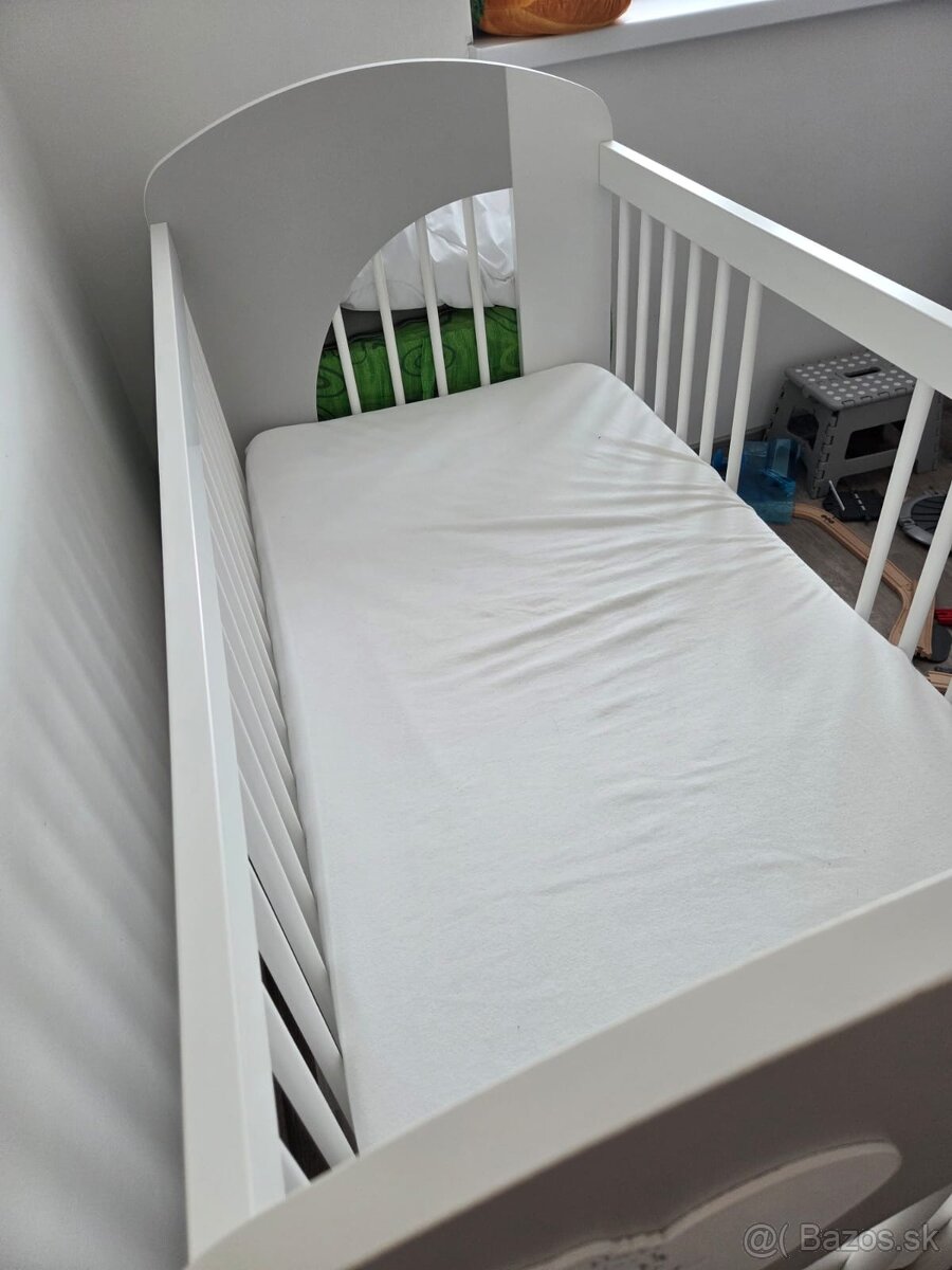 Drevená postieľka Klupš Nel Srdce (bielo-sivá) v SUPER stave - 3