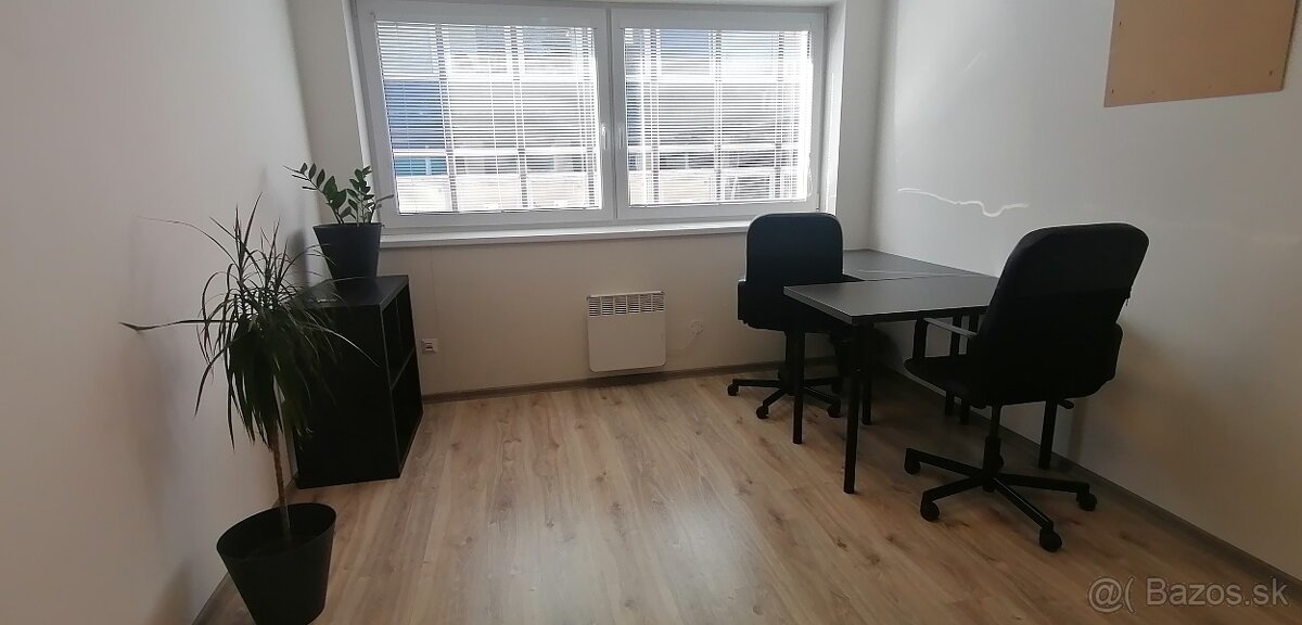 PRENÁJOM ZARIADENEJ KANCELÁRIE 20 m2, Námestie slobody - 3