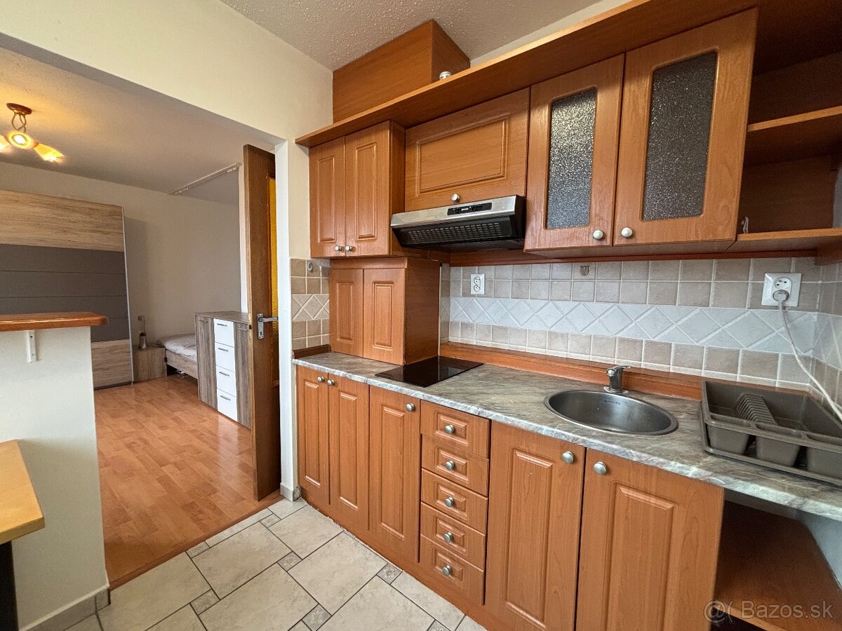 Prenajmem 1-izbový byt v Banskej Bystrici - 3