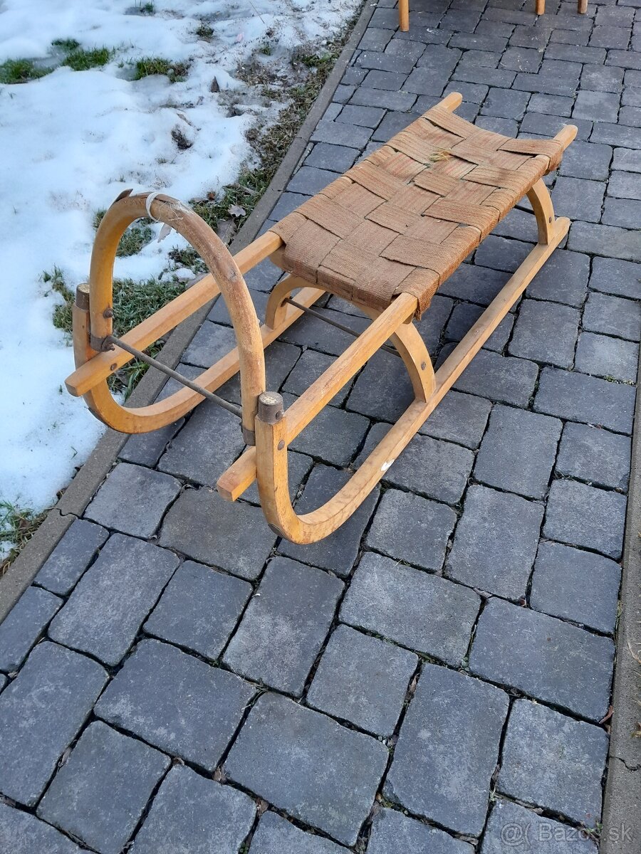 Predám sánky cena 15€ - 3