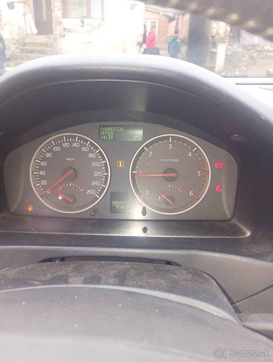 Volvo V50 2.0 100kw rok 2004 - 3