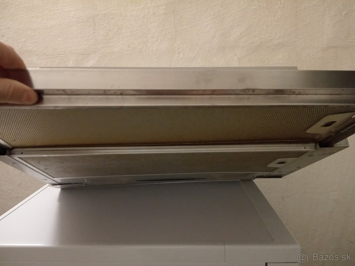 vstavany digestor - 3