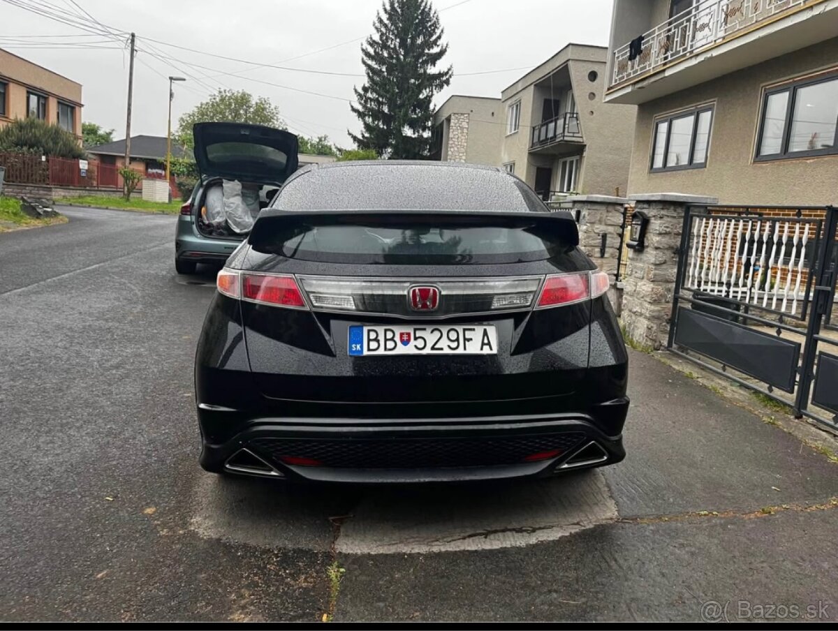 Honda Civic Type S 1.8 benzín - 3