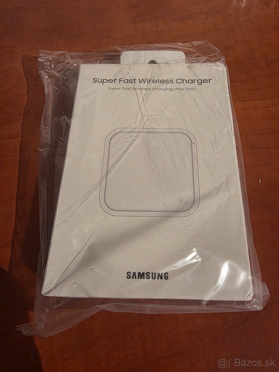 Originálna 15W bezdrôtová nabíjačka Samsung Qi (EP-P2400) - 3