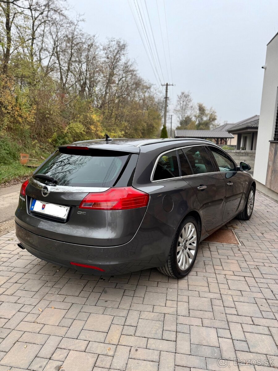 OPEL INSIGNIA SPORTS TOURER SW / 2,0 DIESEL MANUÁL - 3