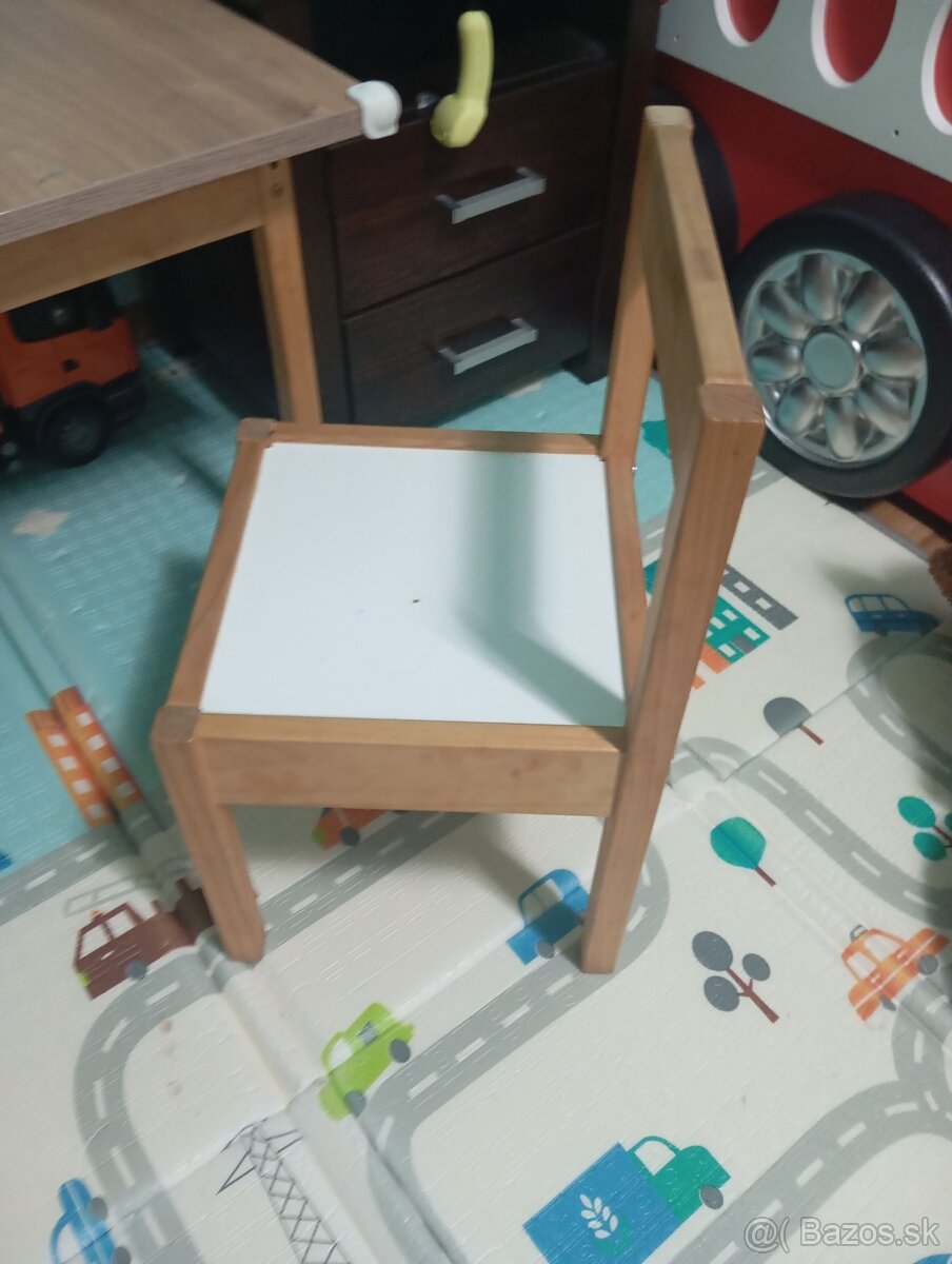 Detský stôl s 2 stoličkami - 3