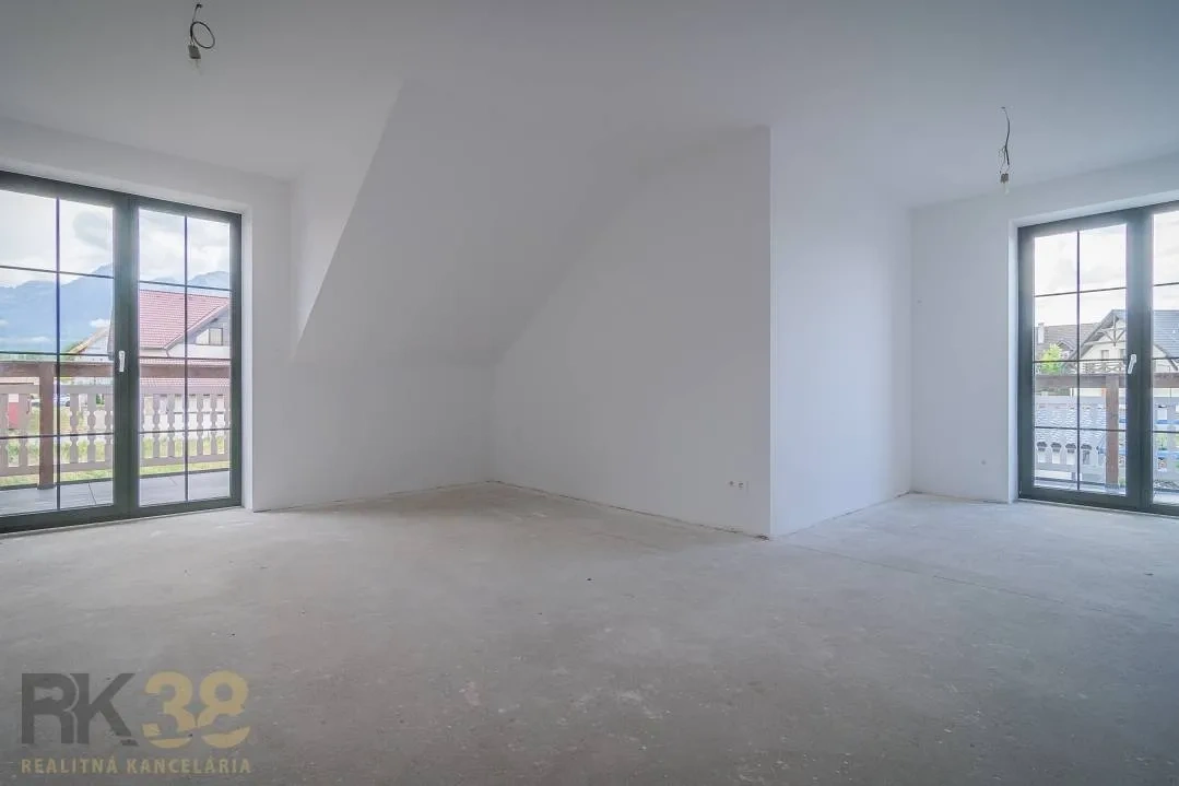 Priestranný 2-izbový byt s krásnym výhľadom na Vysoké Tatry - 3