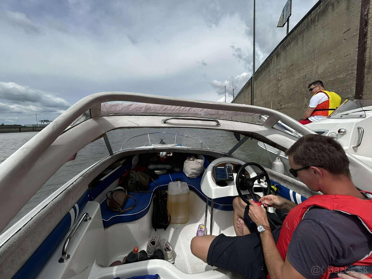 Predám motorový čln Quicksilver 485 Bora - 3