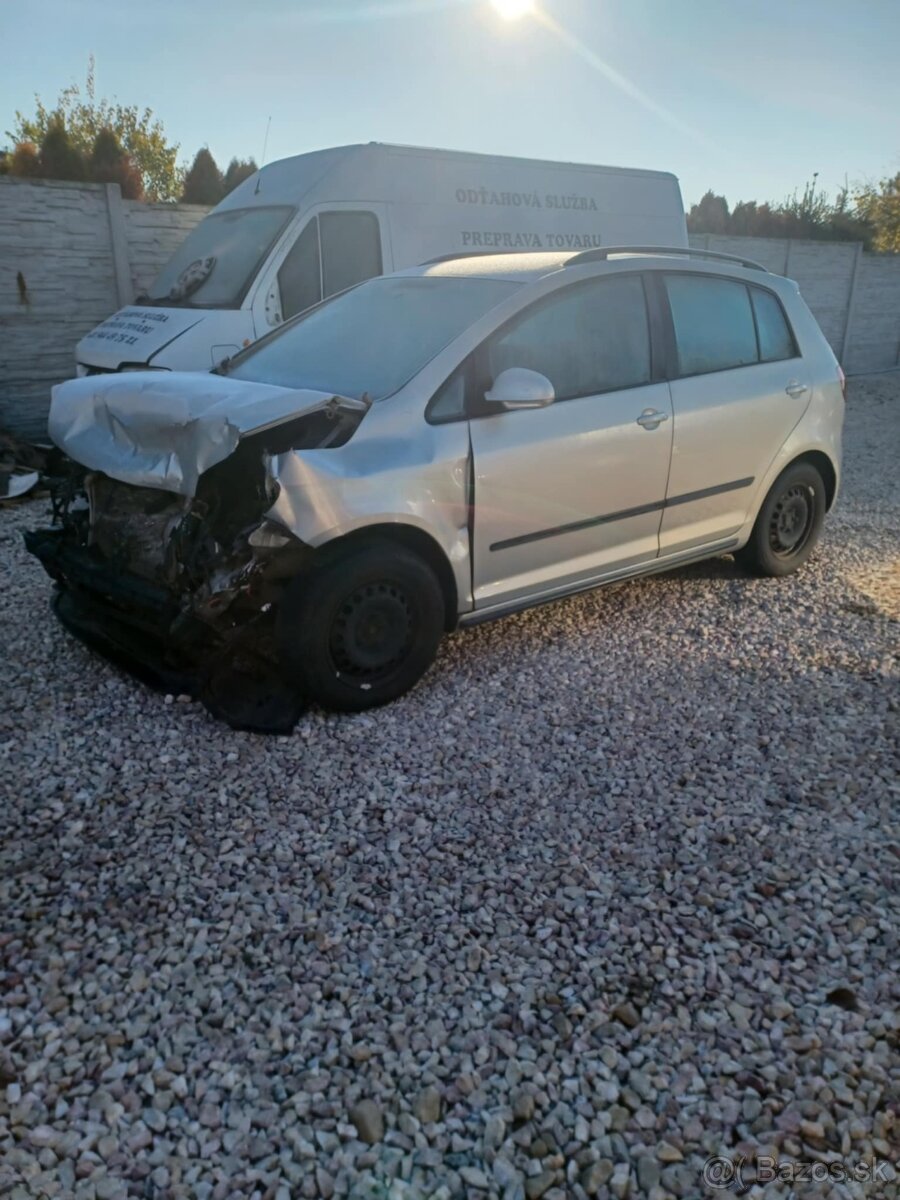 Rozpredám VW Golf V Plus 1.4FSI 66kw BLN - 3