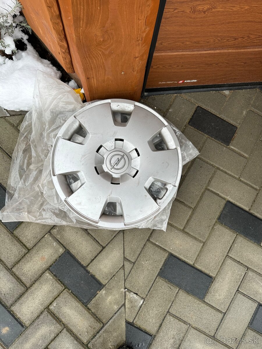 Ponukam na predaj 4x kolesa+puklice - 3