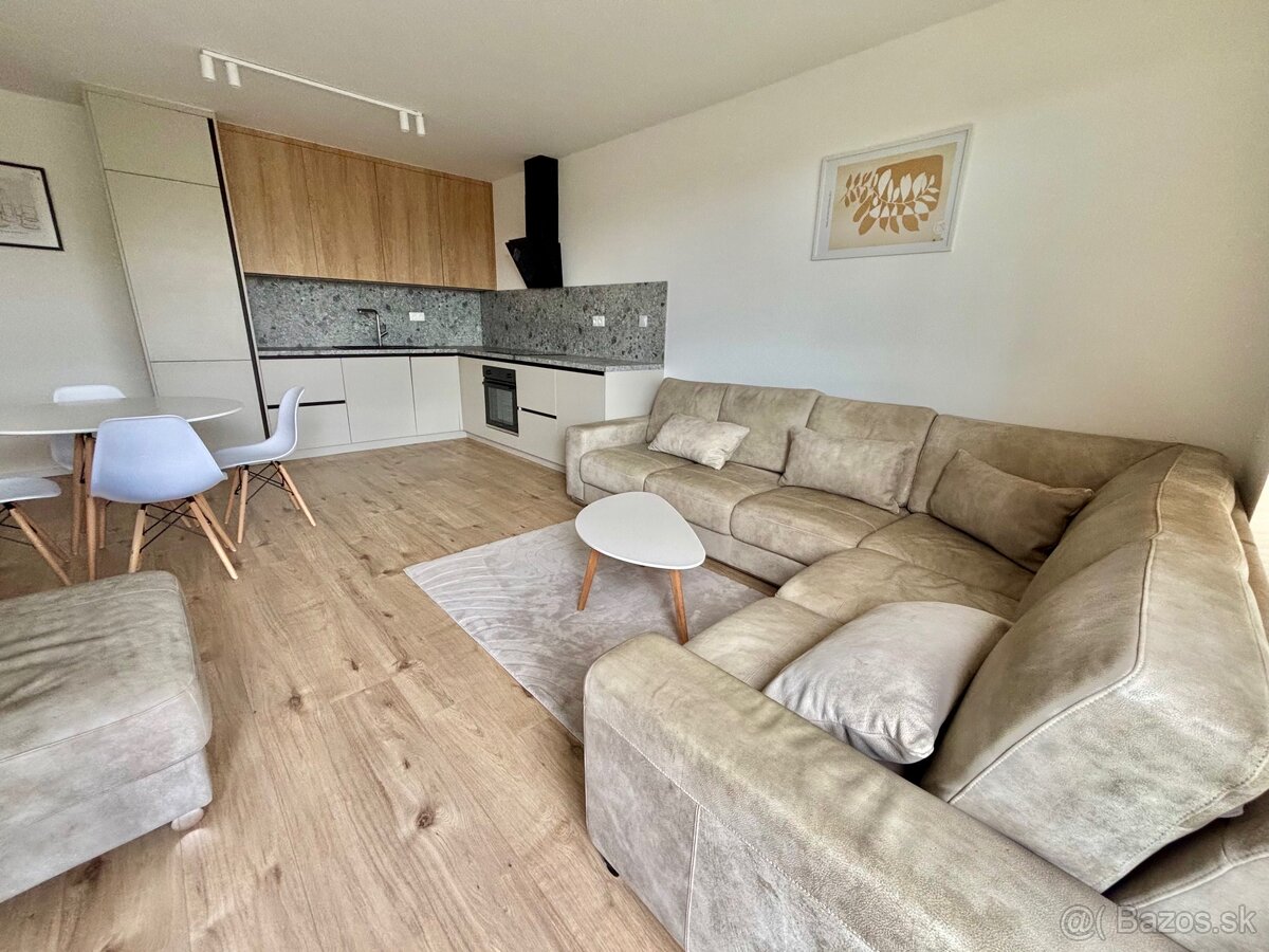 Prenájom 2 izb. Byt Riviéra Nitra - 3
