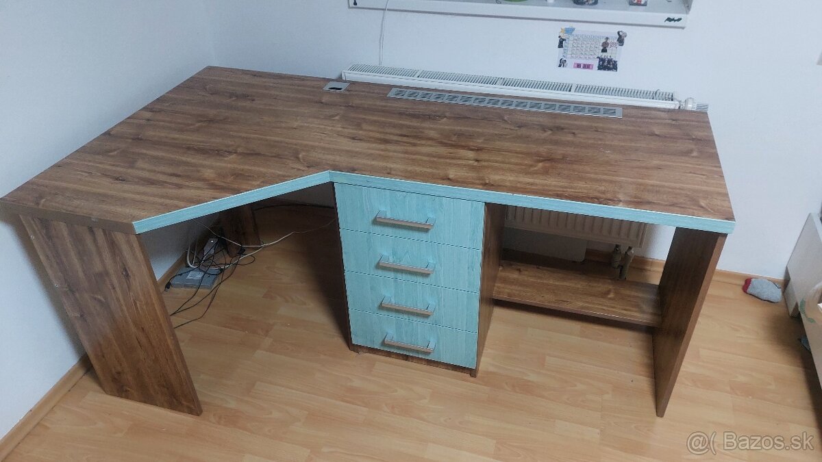 Kancelársky stôl - 3