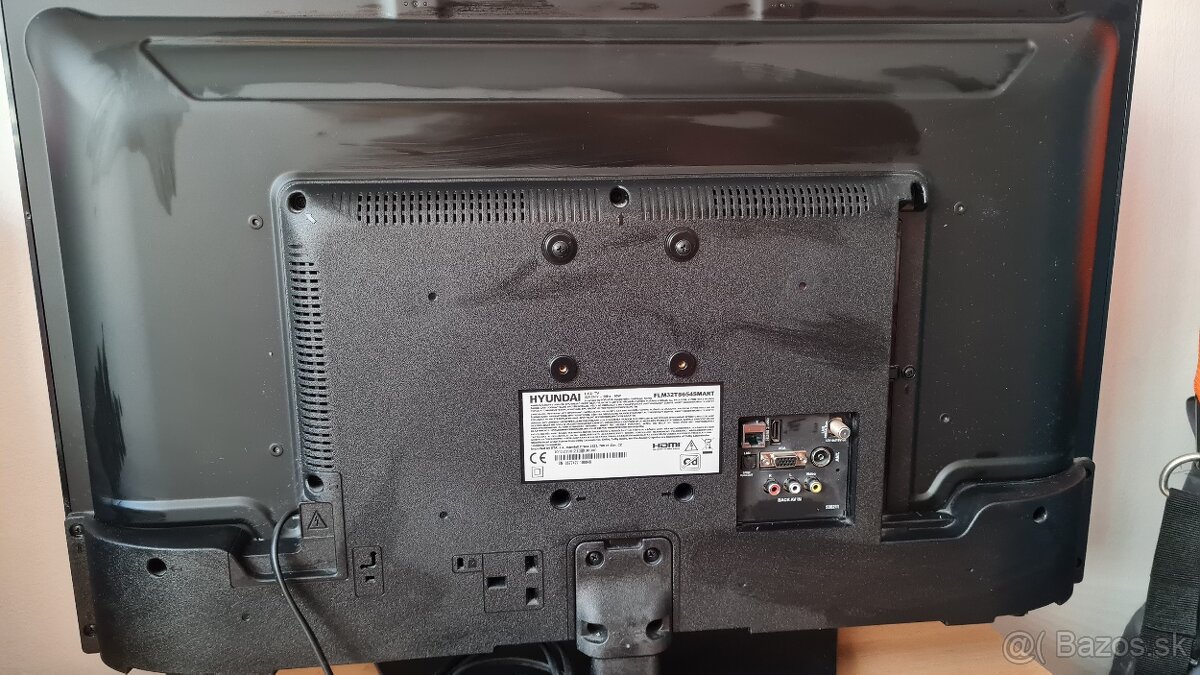 Predám LED Hyundai FLM 32TS654 SMART - FullHD - 3