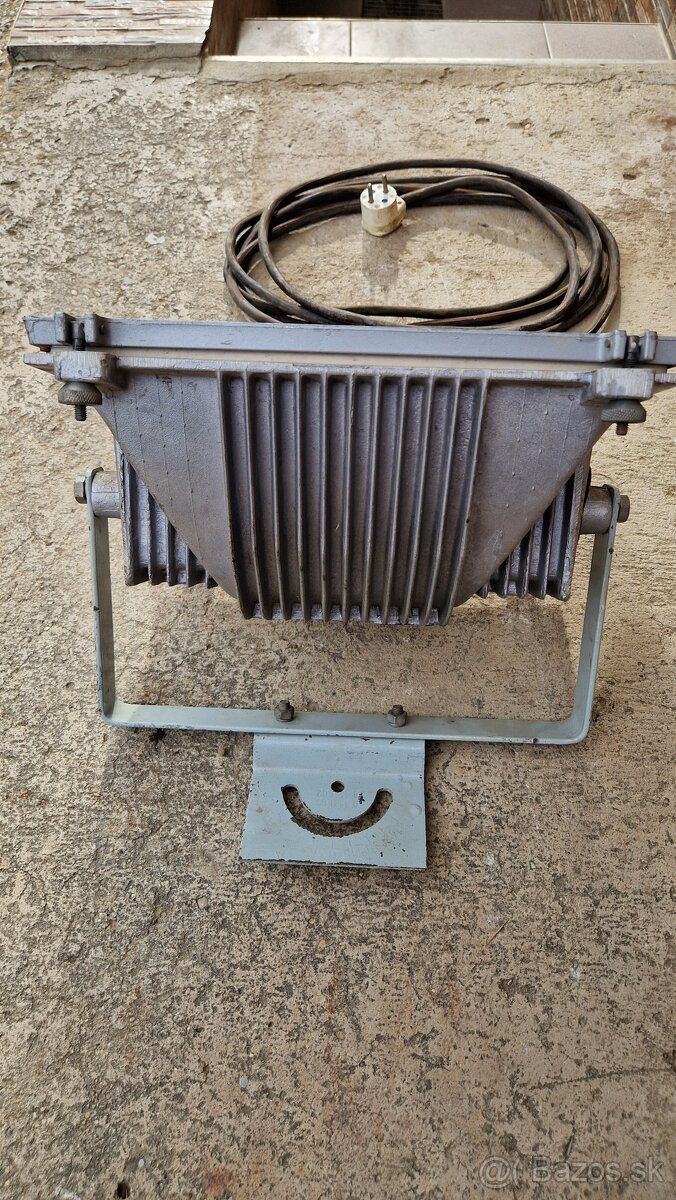 Halogénové reflektor 1kW - 3