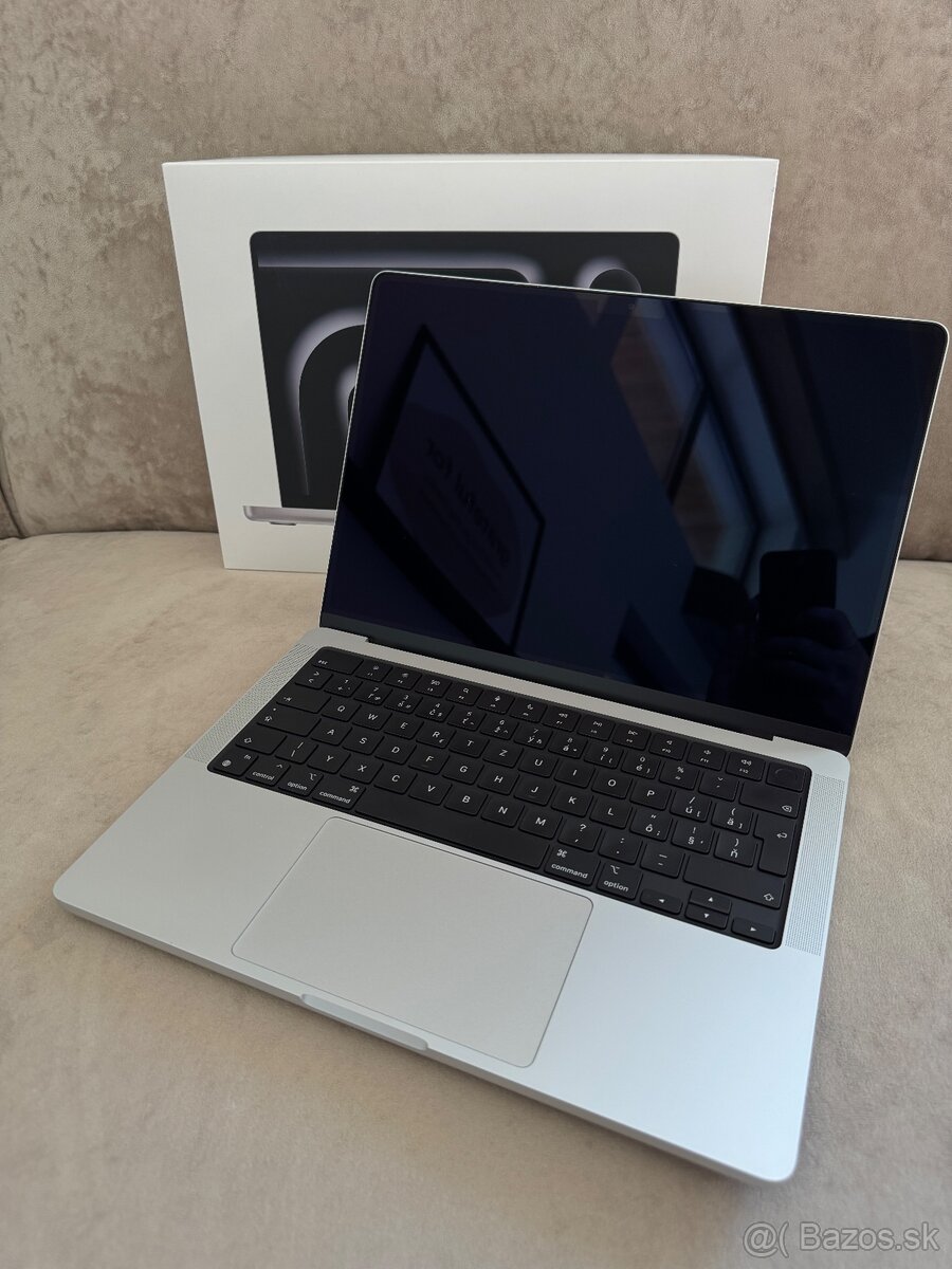 MacBook Pro 14″ M4 Pro, 24 GB RAM, 512 GB SSD - 3