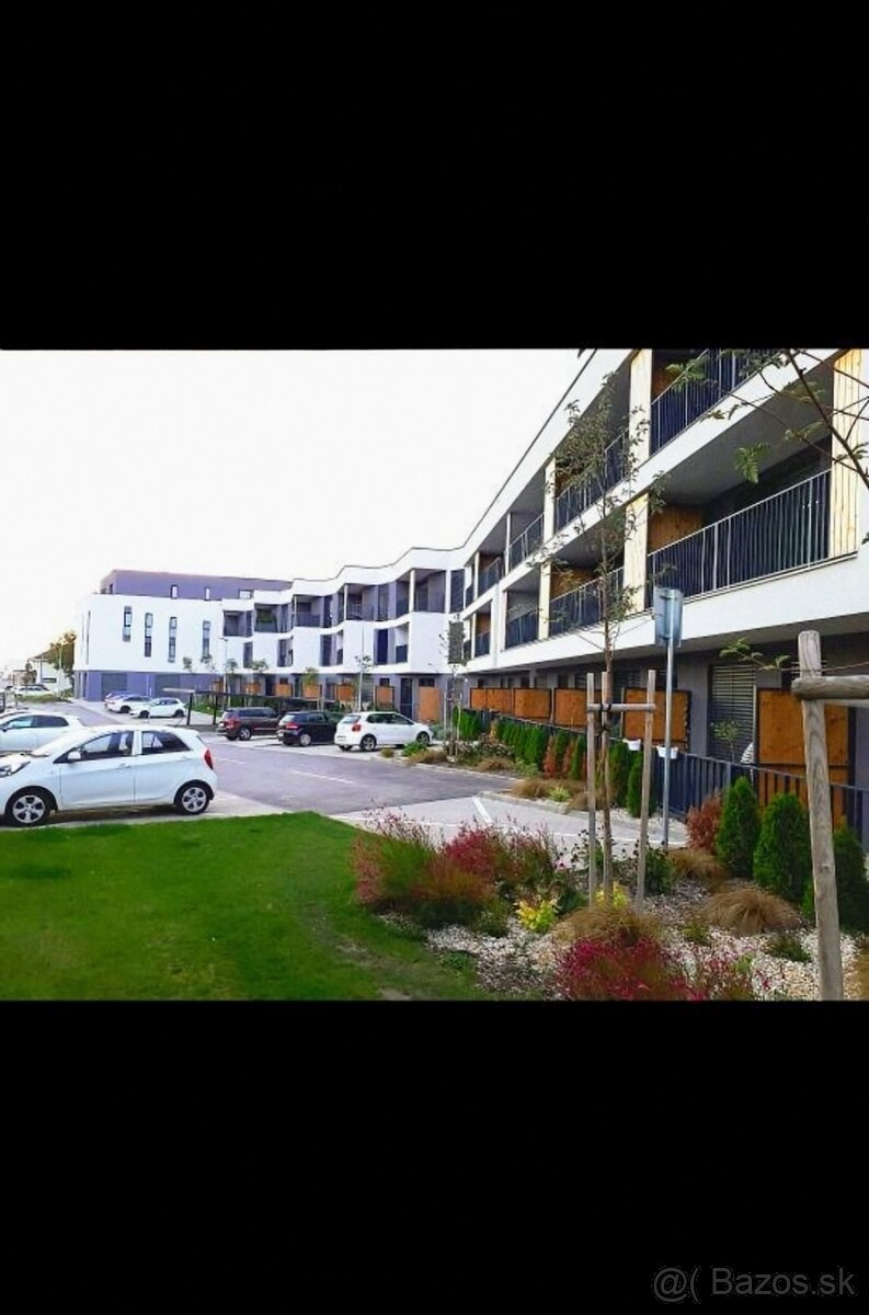 3izbový slnečný kompletne zariadený byt Na Kopánke - 3