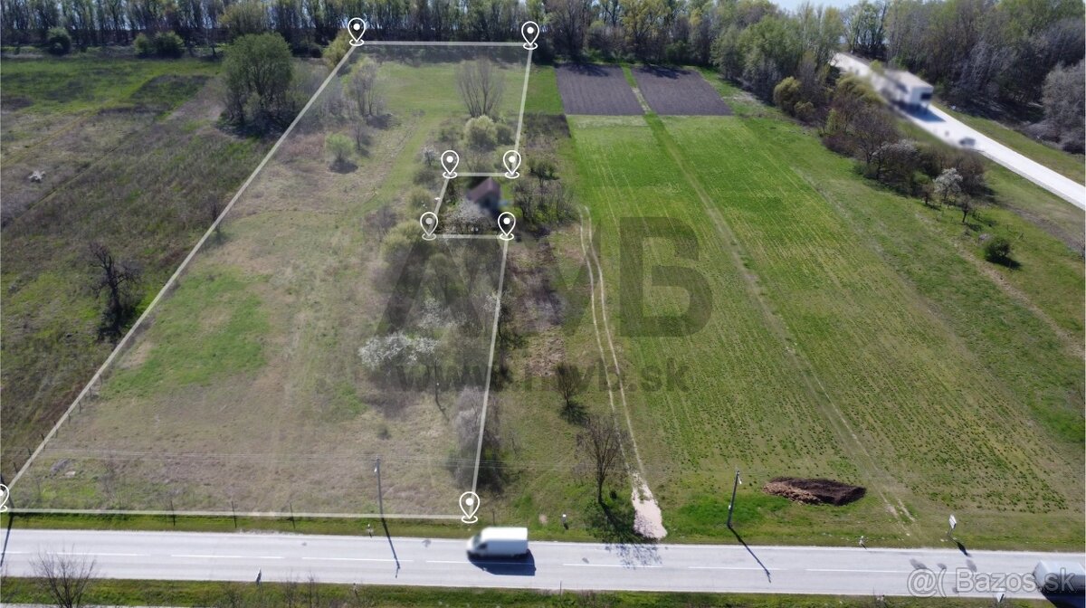STAVEBNÝ POZEMOK S VÝNIMOČNÝMI VLASTNOSŤAMI - 3