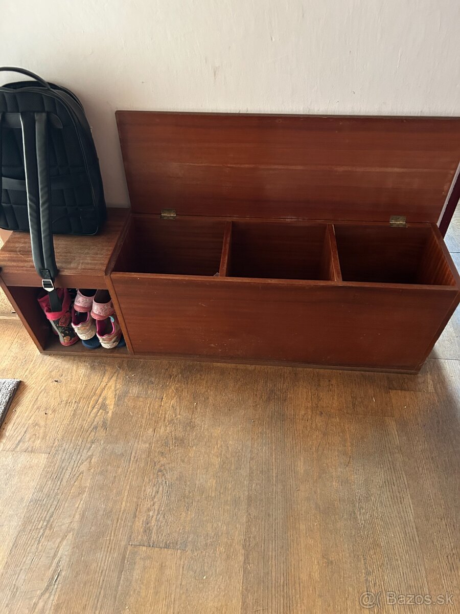 Lavička s policou - 3