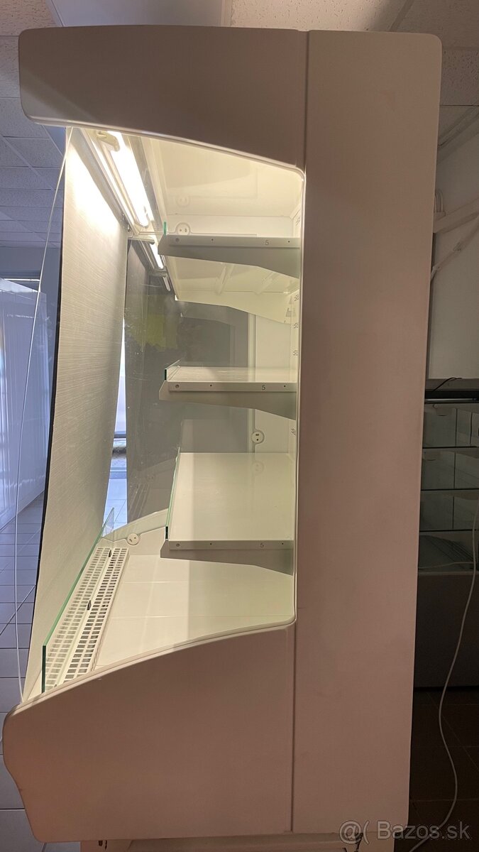 Chladiaca vitrina JUKA - 3