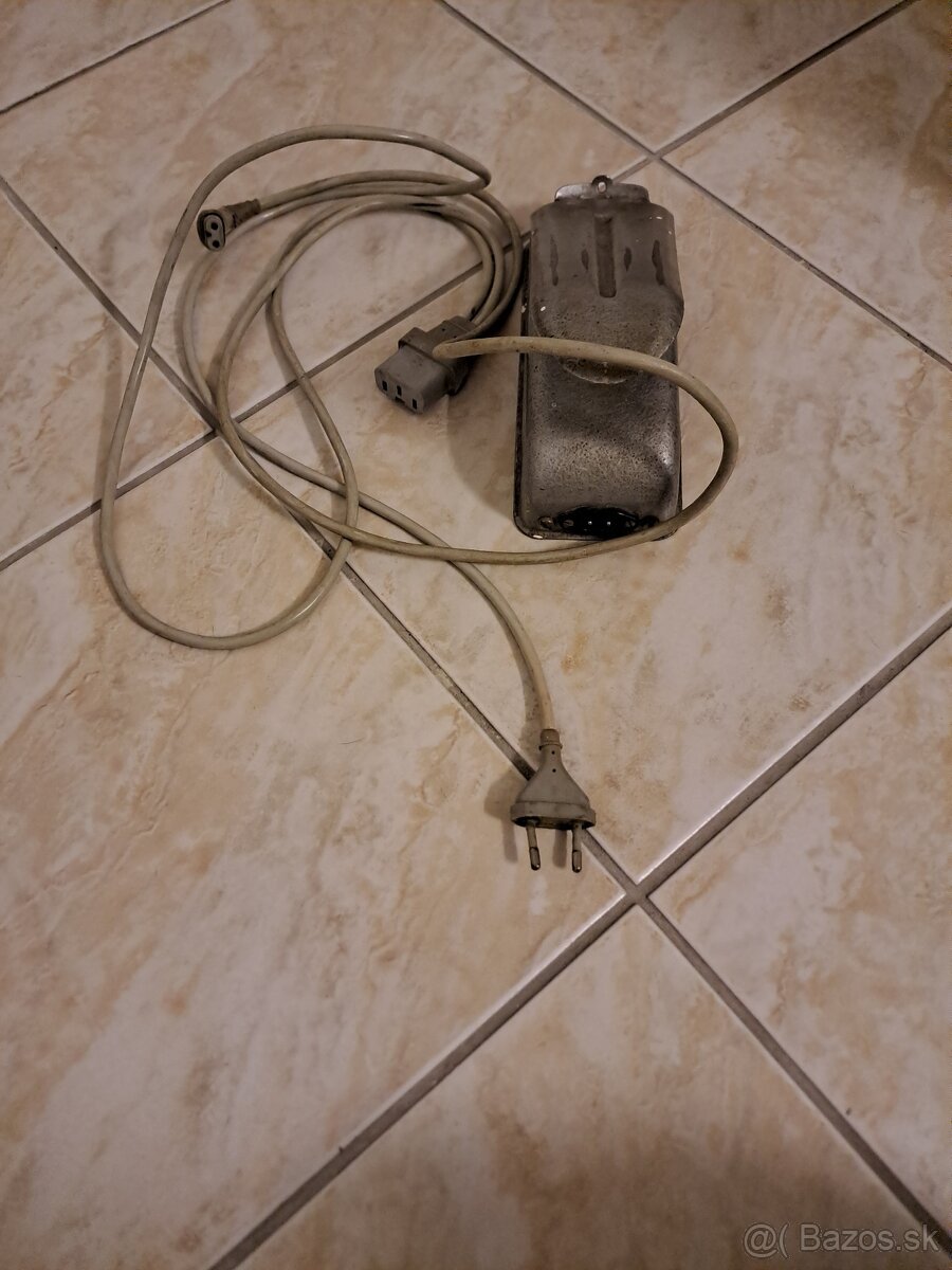 Predam šijací stroj - 3