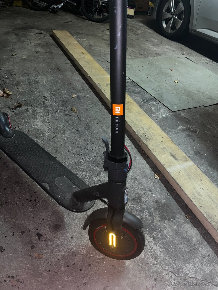 Xiaomi Mi 2 Pro Elektricka Kolobezka - 3