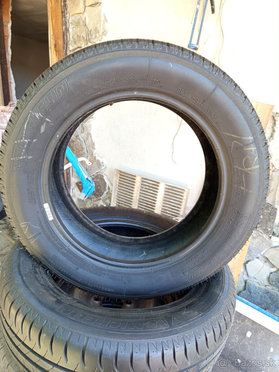 185/60R15 Michelin letné - 3