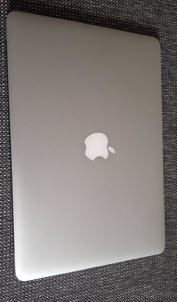 Apple MacBook Air 13" (2017) – 8 GB RAM, macOS Monterey - 3