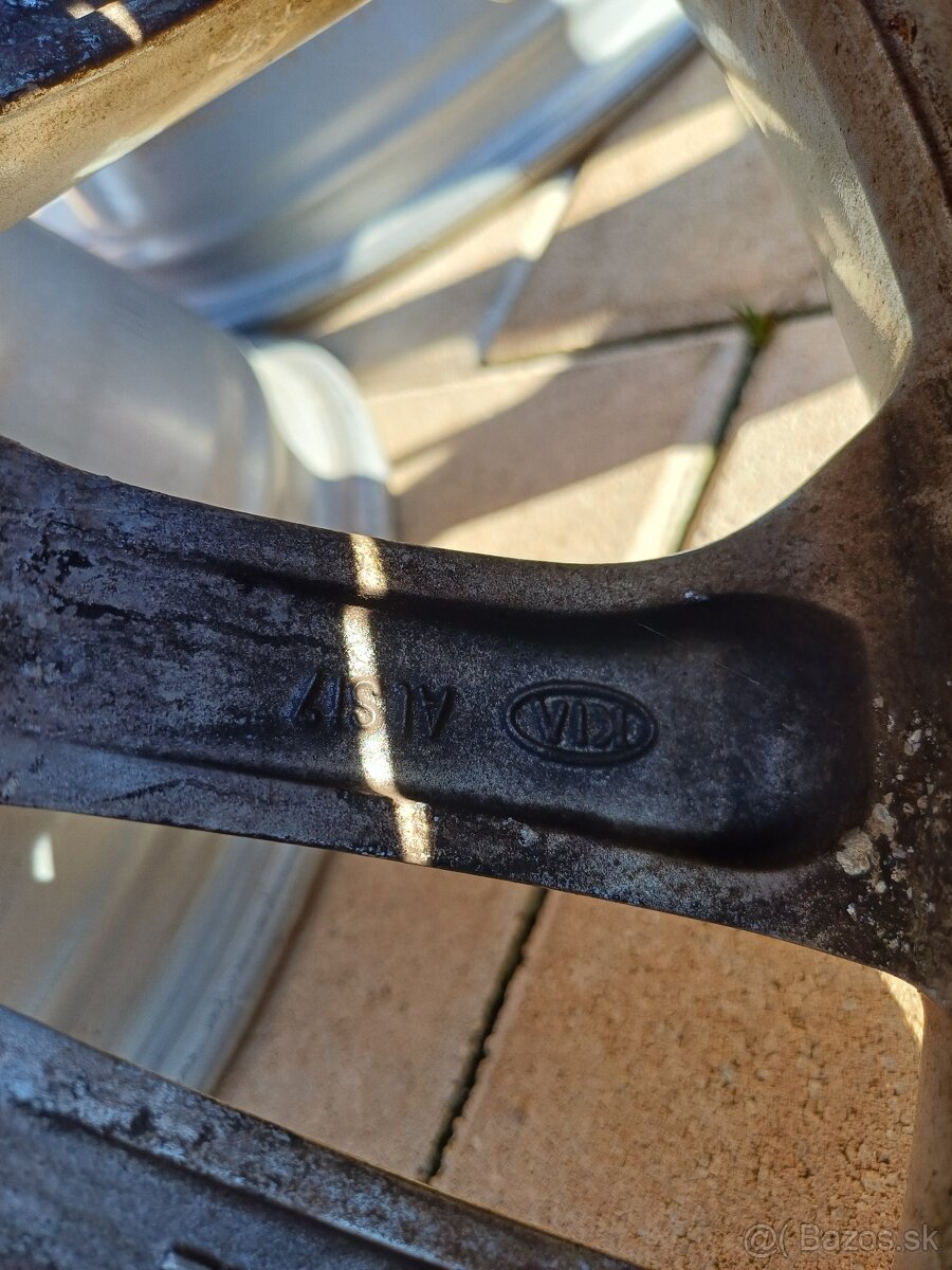 Hlinikové disky R16 KIA - 3