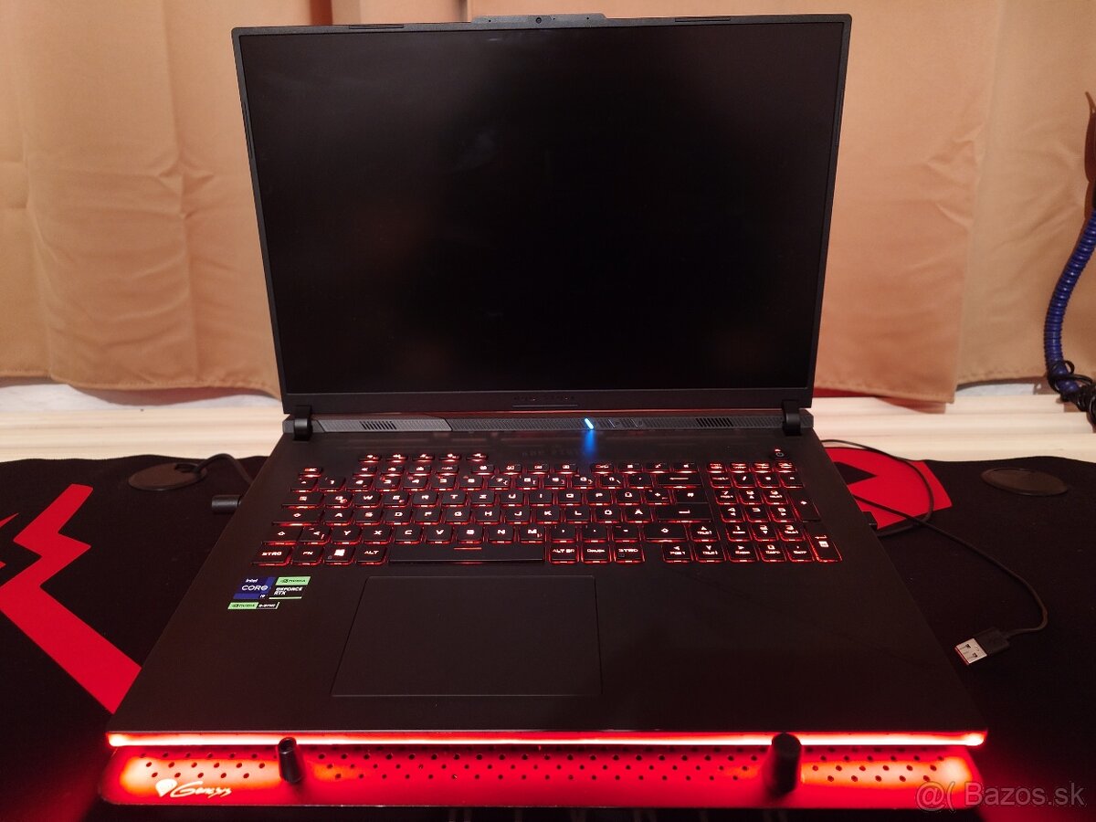 Asus Rog Strix Scar 18 G834JY + Ilano chladiacia doska - 3