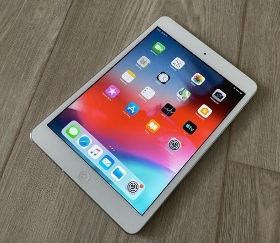 Predám iPad Mini 1 32GB Cellular a iPad Mini 2 64GB Cell. - 3