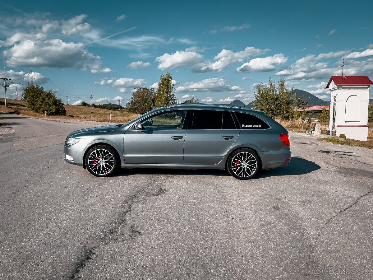Škoda Superb Combi 2012, 2.0, 4x4, 103kW, DSG, audio tuning - 3