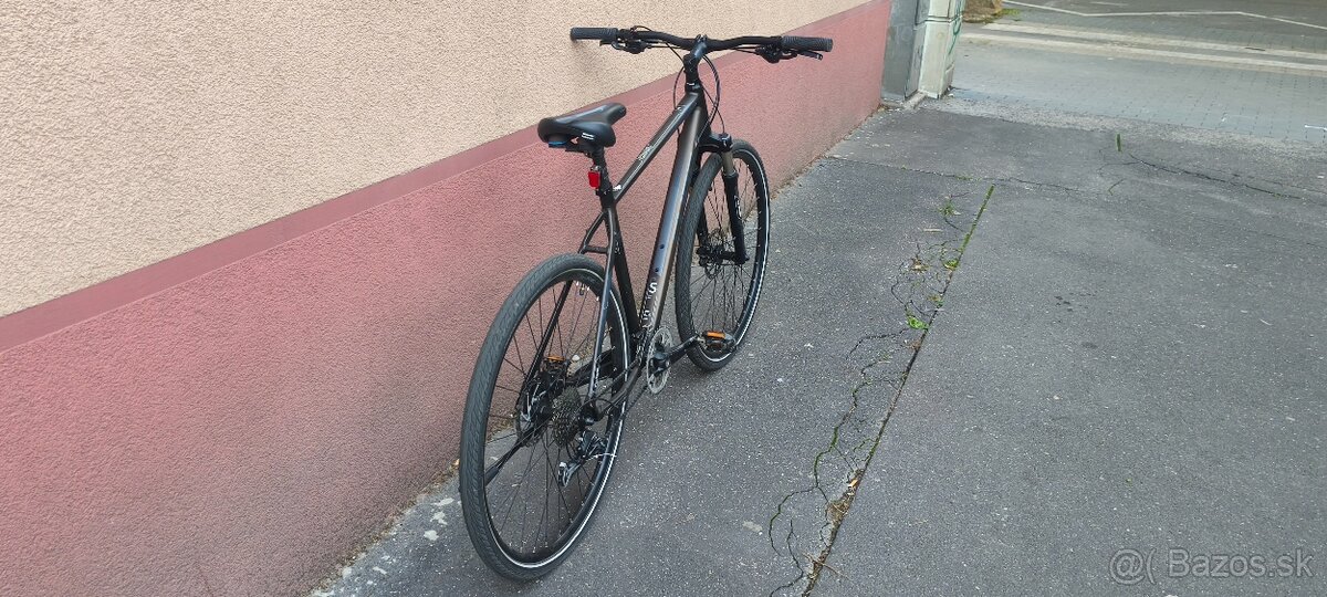 Predám krosový bicykel CUBE cross,kolesá:28" - 3