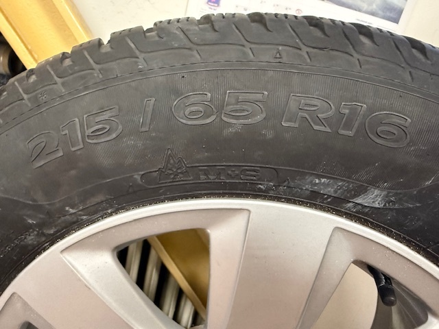 215/65 R16 - 3