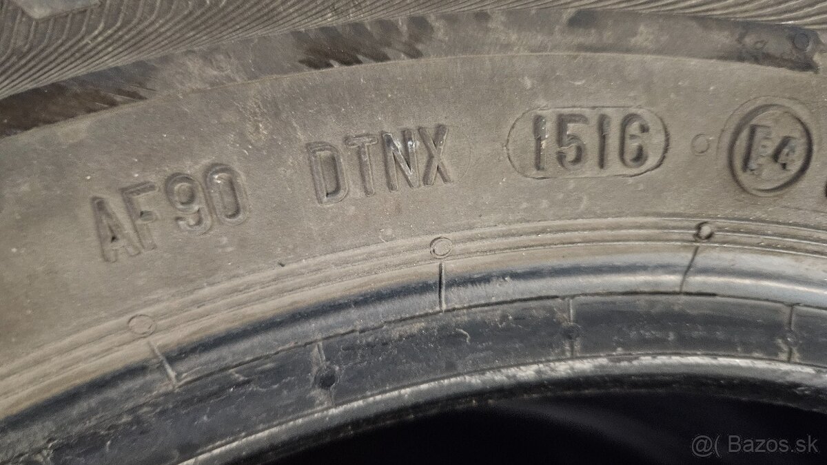 Zimne pneumatiky 185/60 r15 semperit - 3