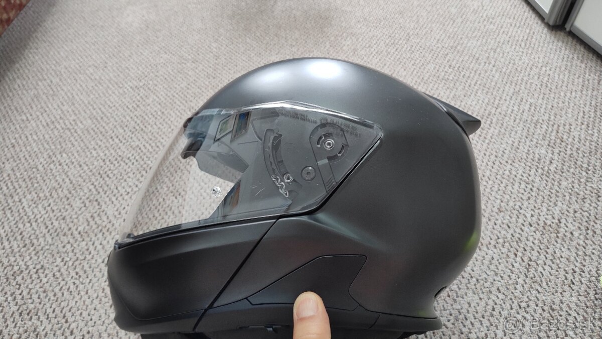 Predám helmu BMW System 7 veľkosť M - 3