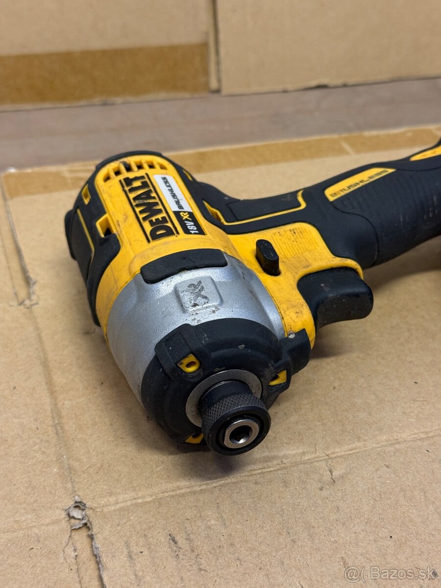 AKU razovy uťahovák Dewalt - 3