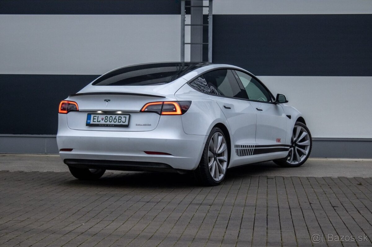 Tesla Model 3 Performance AWD 377KW / PREVERENÉ - 3