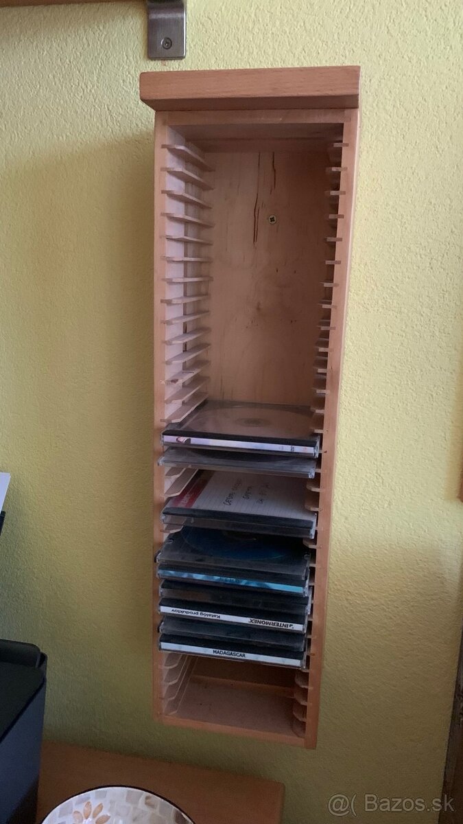 Stojan na CD - 3