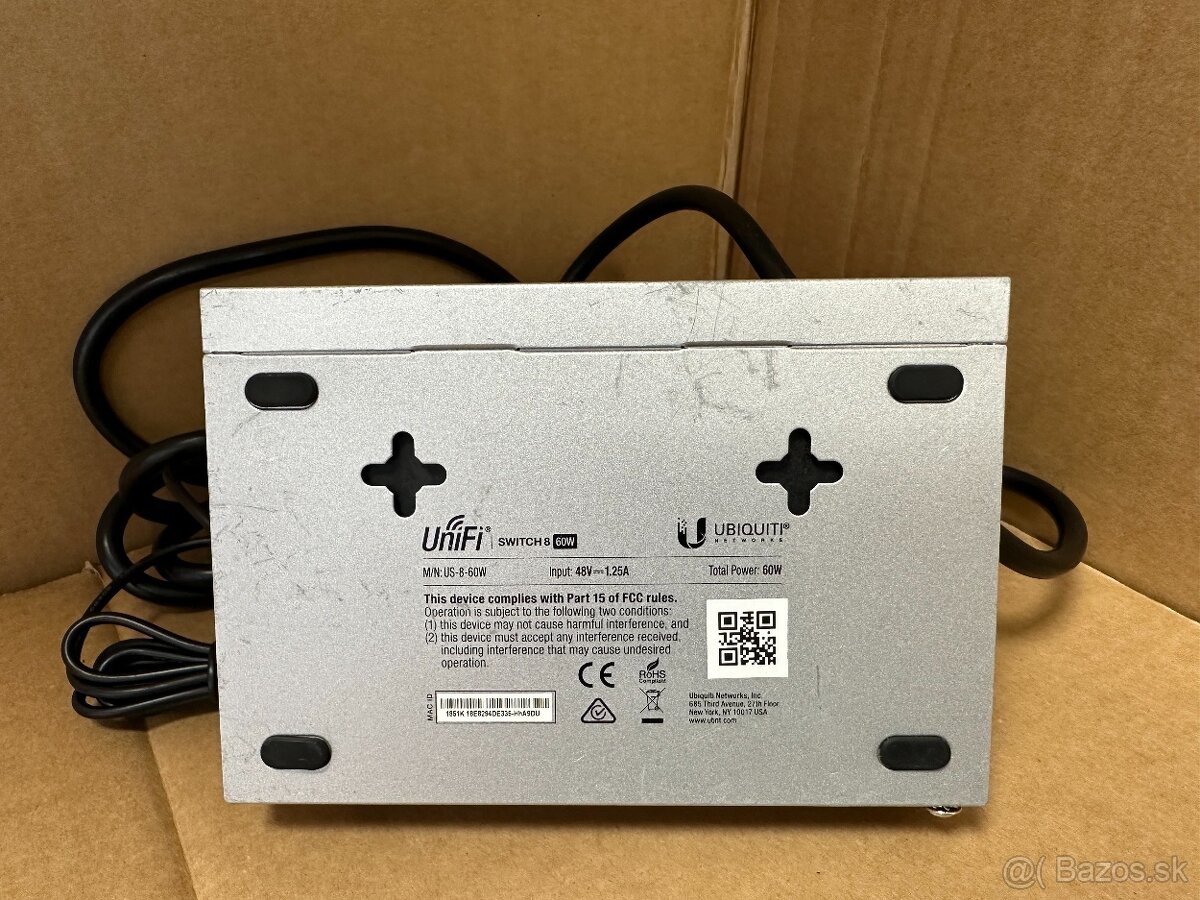 UniFi Switch 8 60W - US-8-60W - 3
