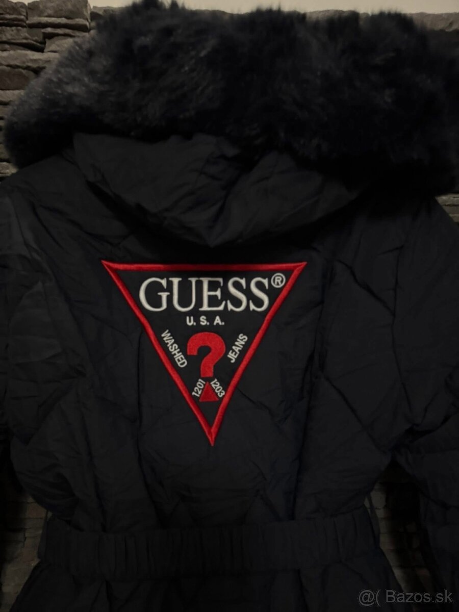 Tmavo modrá bunda Guess - 3