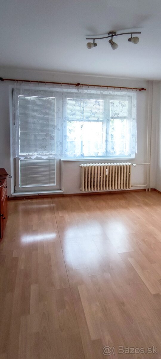 4 izbový byt s balkónom, /81m2/, Žilina - Vlčince III - 3