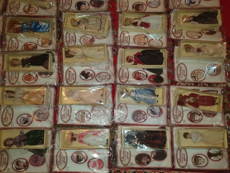 babika porcelanova 44 kusov - 3