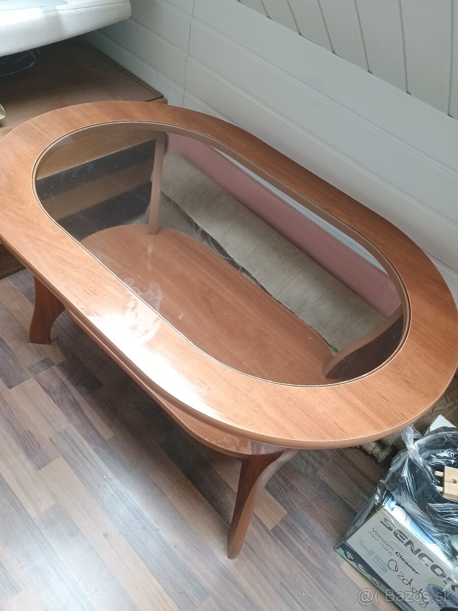 Konferenčný stolík - 3