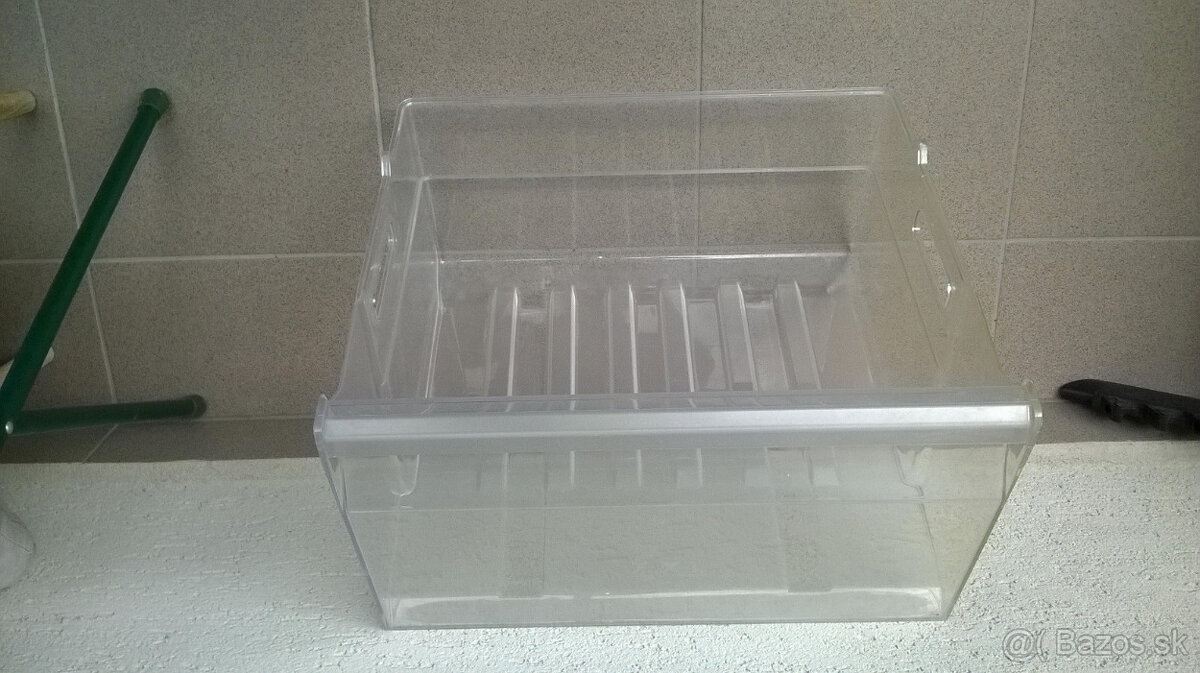 Predáme príslušenstvo šuflíky do kombin.Whirpool - 3