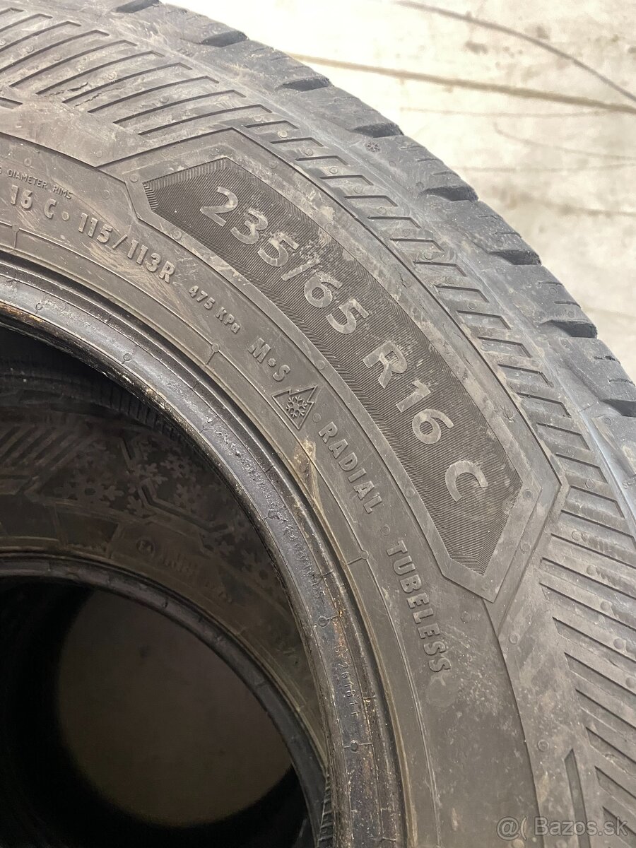 Zimné Barum 235/65 r16 c - 3
