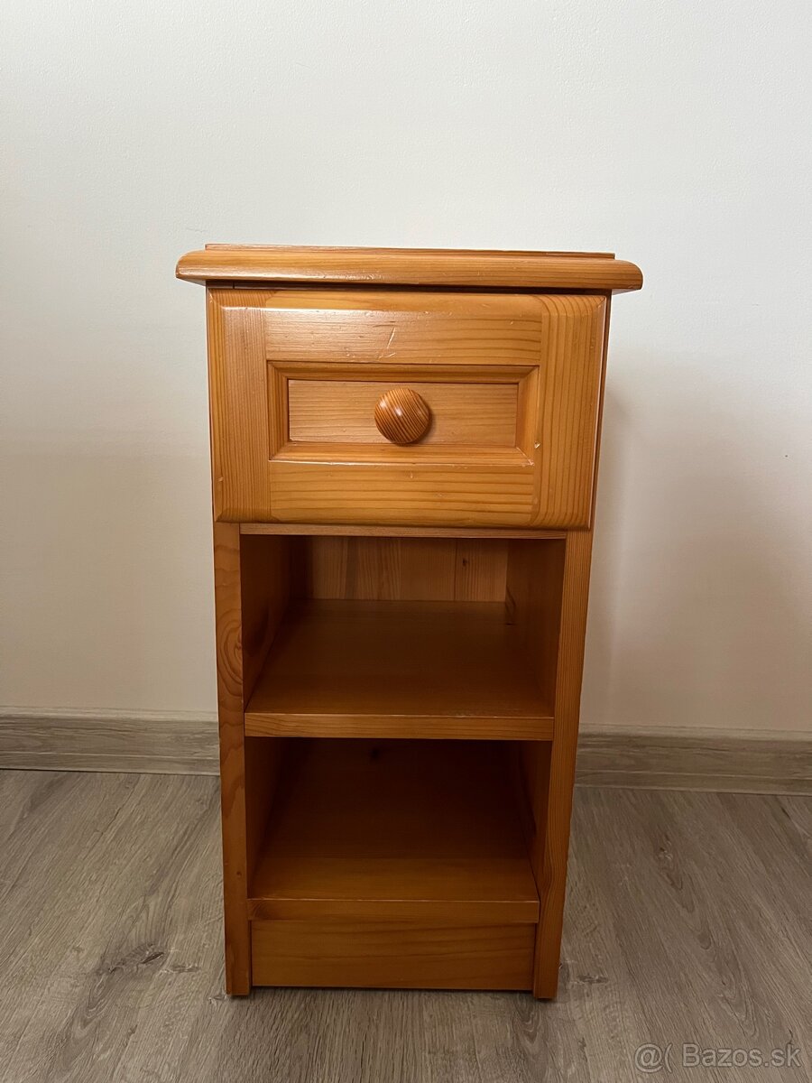 POSTEĽ + NOČNÝ STOLÍK - 3