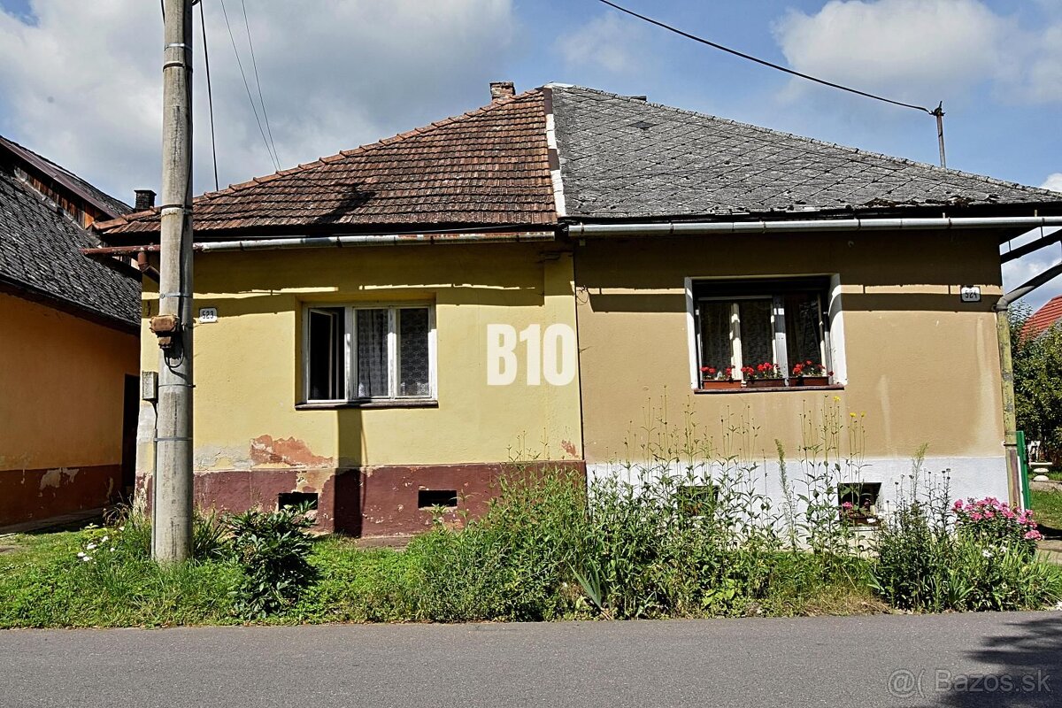 Rodinný dom s veľkým pozemkom o výmere 3271m2 na predaj - 3