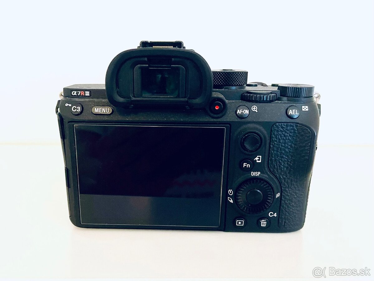 Sony A7R III - 3